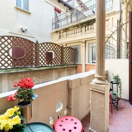 Elegante E La Foglia D'oro * Bolonia