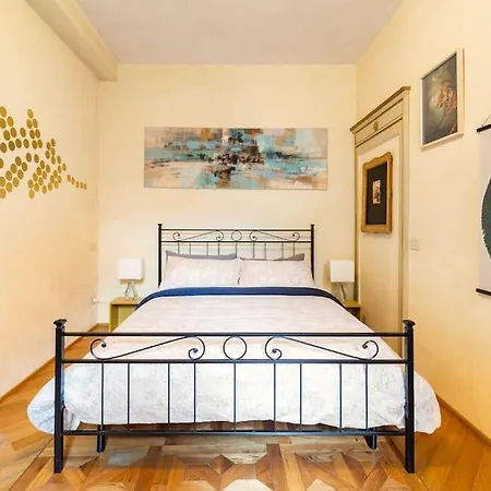 Appartamento Elegante E La Foglia D'oro
