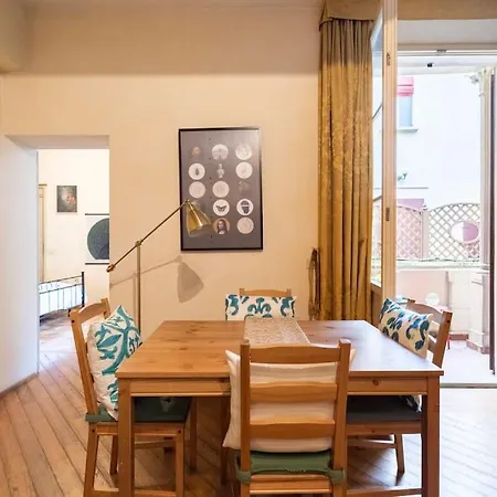 Elegante E La Foglia D'oro Appartamento